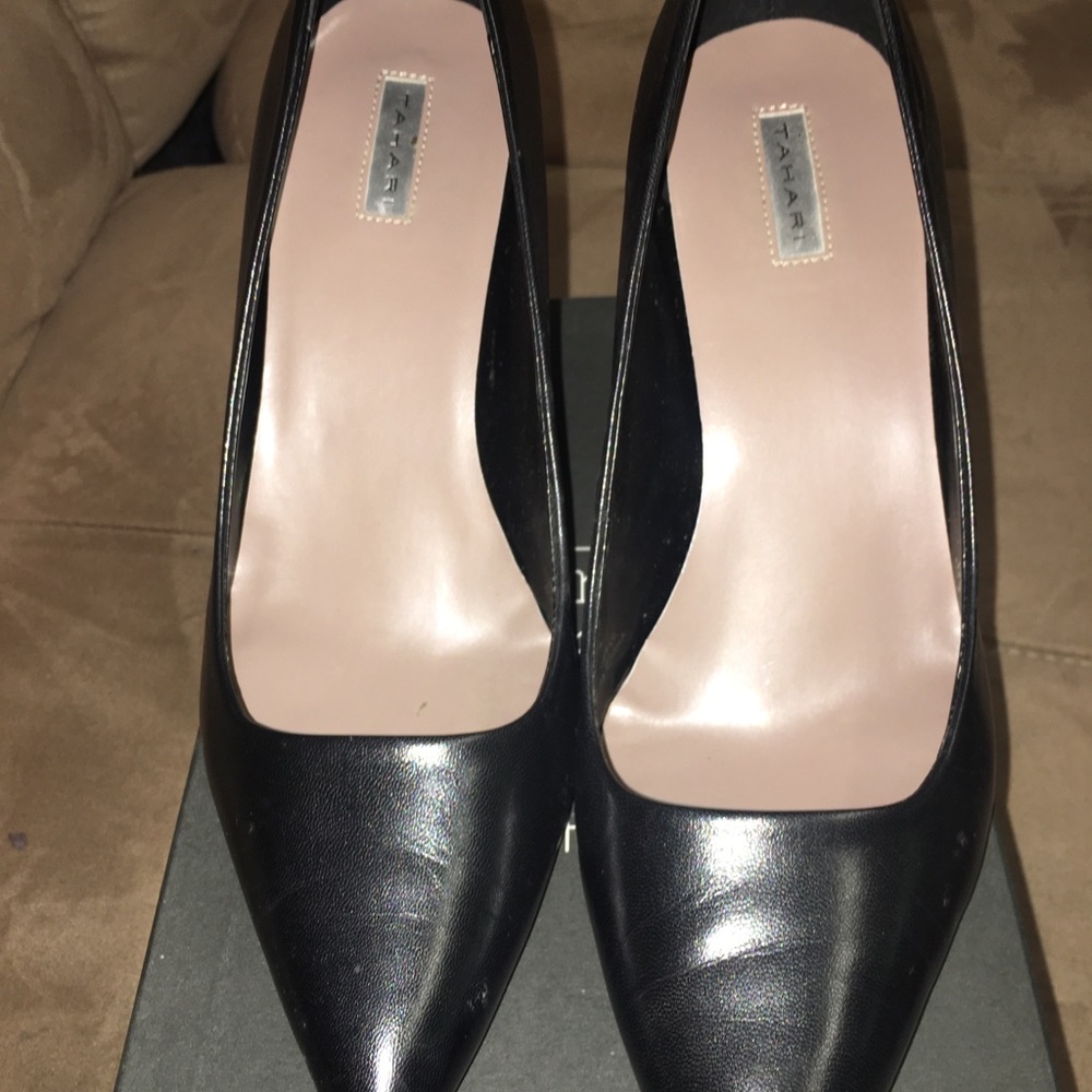 Tahari pointy toe heels worn 4x size 10